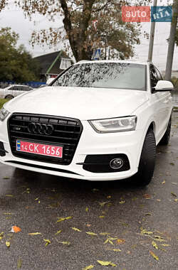 Позашляховик / Кросовер Audi Q3 2015 в 