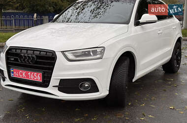Позашляховик / Кросовер Audi Q3 2015 в 