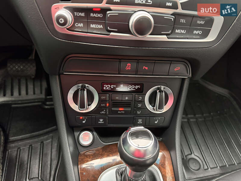 Внедорожник / Кроссовер Audi Q3 2015 в Виннице