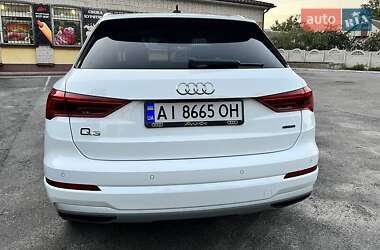 Позашляховик / Кросовер Audi Q3 2020 в 