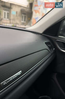Внедорожник / Кроссовер Audi Q3 2014 в 