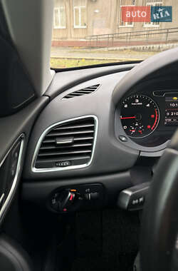 Внедорожник / Кроссовер Audi Q3 2014 в 