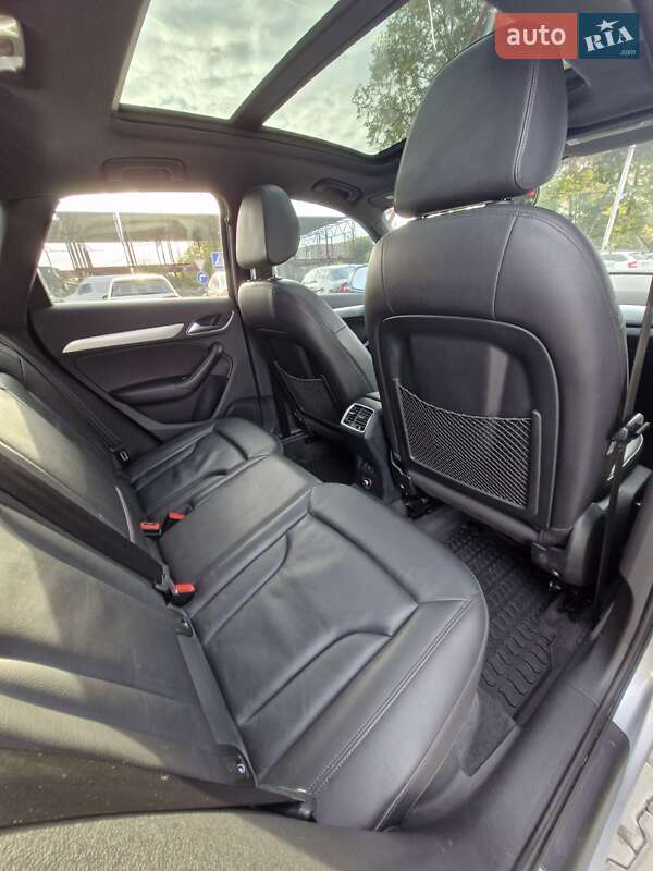 Позашляховик / Кросовер Audi Q3 2015 в Ужгороді