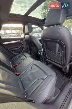 Внедорожник / Кроссовер Audi Q3 2015 в 