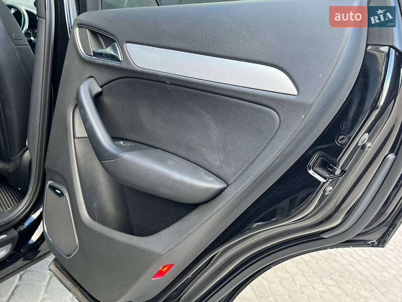 Внедорожник / Кроссовер Audi Q3 2014 в Львове