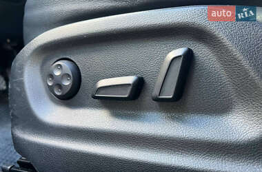 Внедорожник / Кроссовер Audi Q3 2014 в 