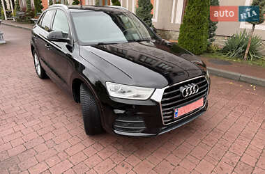 Внедорожник / Кроссовер Audi Q3 2016 в 
