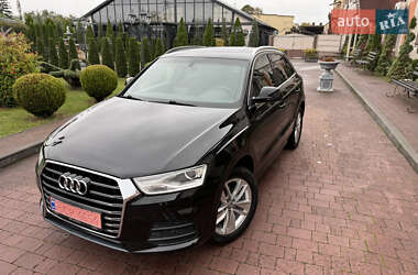 Внедорожник / Кроссовер Audi Q3 2016 в 
