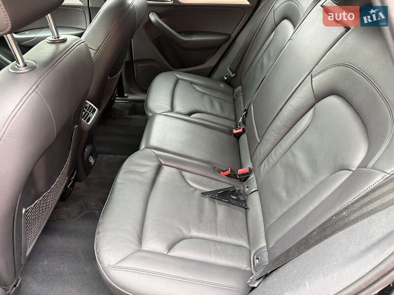 Внедорожник / Кроссовер Audi Q3 2016 в Стрые