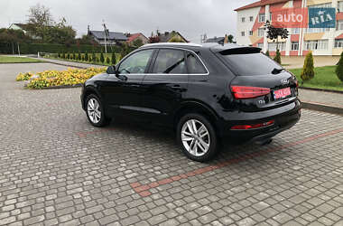 Внедорожник / Кроссовер Audi Q3 2016 в 