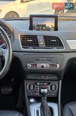 Внедорожник / Кроссовер Audi Q3 2016 в 