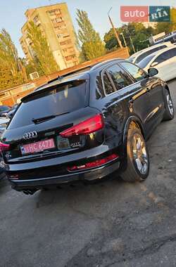 Внедорожник / Кроссовер Audi Q3 2016 в 