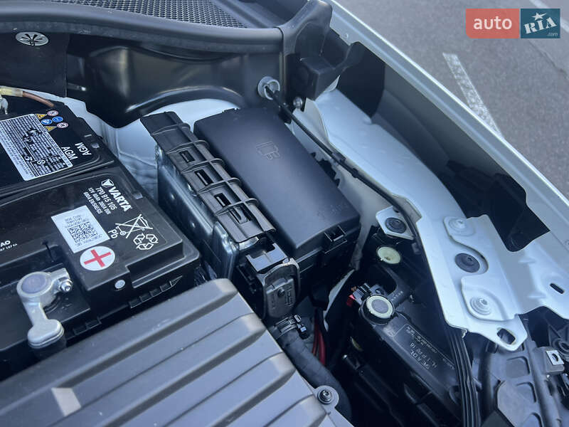 Позашляховик / Кросовер Audi Q3 2021 в Києві