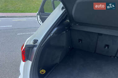 Внедорожник / Кроссовер Audi Q3 2021 в 