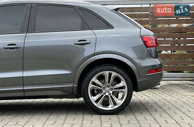 Внедорожник / Кроссовер Audi Q3 2018 в 
