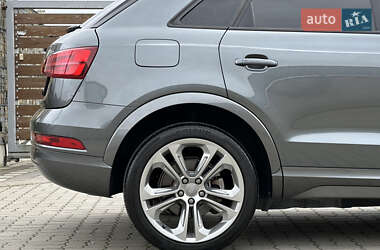 Внедорожник / Кроссовер Audi Q3 2018 в 
