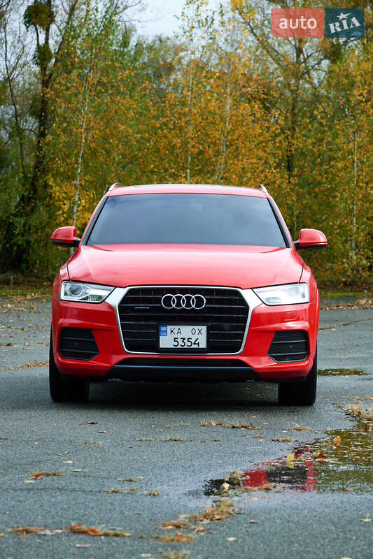 Внедорожник / Кроссовер Audi Q3 2015 в Киеве