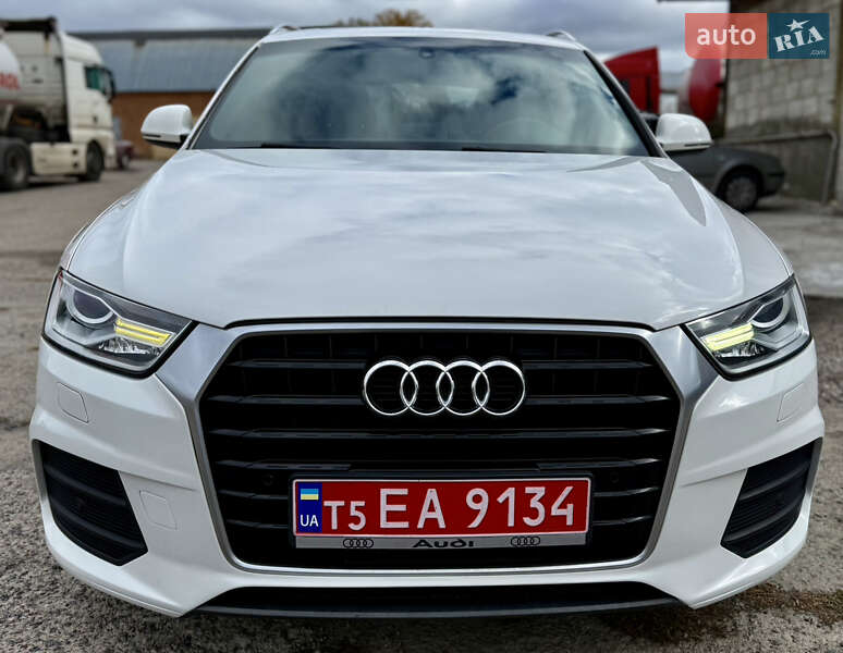 Внедорожник / Кроссовер Audi Q3 2017 в Полтаве