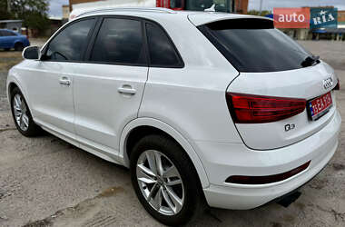 Позашляховик / Кросовер Audi Q3 2017 в 