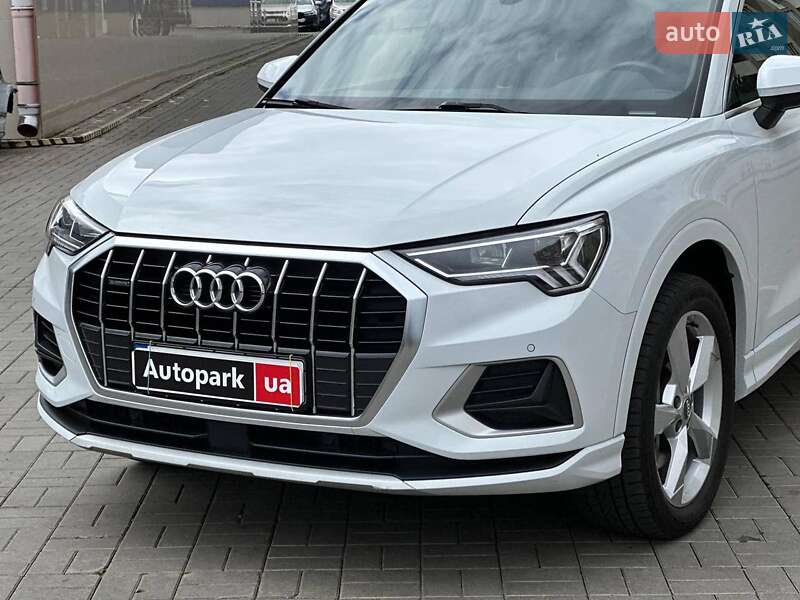 Позашляховик / Кросовер Audi Q3 2021 в Одесі