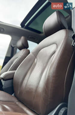 Внедорожник / Кроссовер Audi Q3 2012 в 