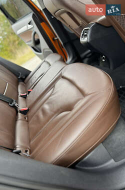 Внедорожник / Кроссовер Audi Q3 2012 в 