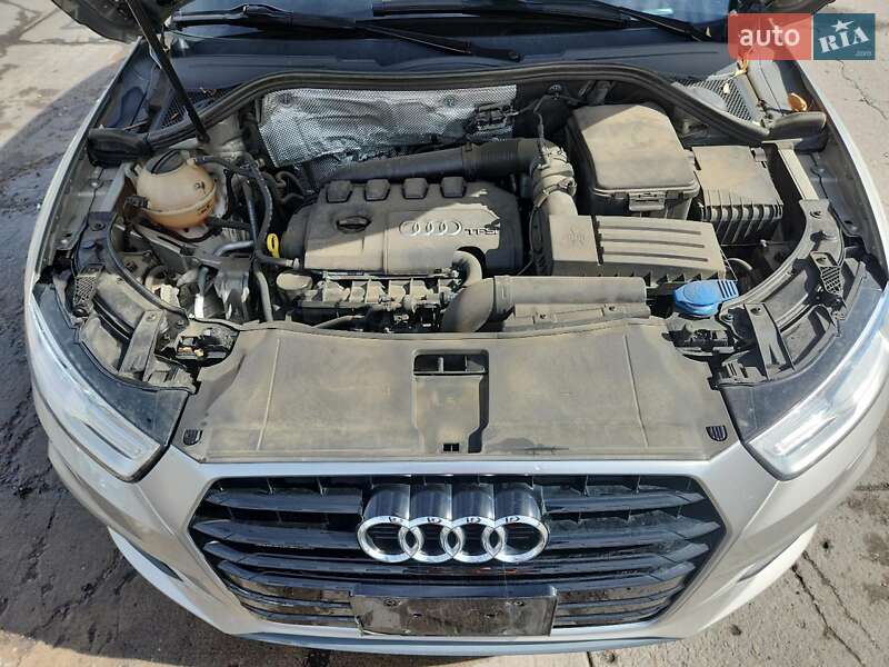 Внедорожник / Кроссовер Audi Q3 2016 в Тернополе