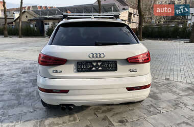 Позашляховик / Кросовер Audi Q3 2016 в 