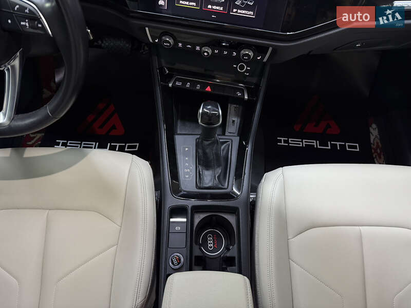 Позашляховик / Кросовер Audi Q3 2020 в Одесі фото 27 Позашляховик / Кросовер Audi Q3 2020 в Одесі