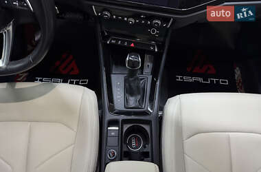 Внедорожник / Кроссовер Audi Q3 2020 в 