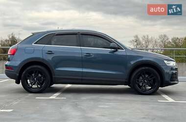 Внедорожник / Кроссовер Audi Q3 2016 в 