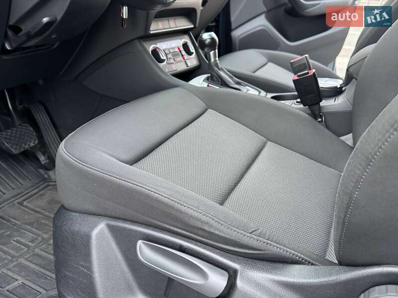 Позашляховик / Кросовер Audi Q3 2016 в Києві