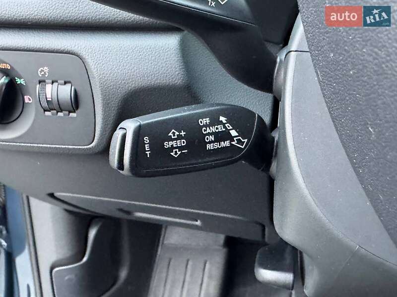 Позашляховик / Кросовер Audi Q3 2016 в Києві
