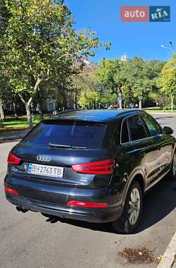 Позашляховик / Кросовер Audi Q3 2013 в 