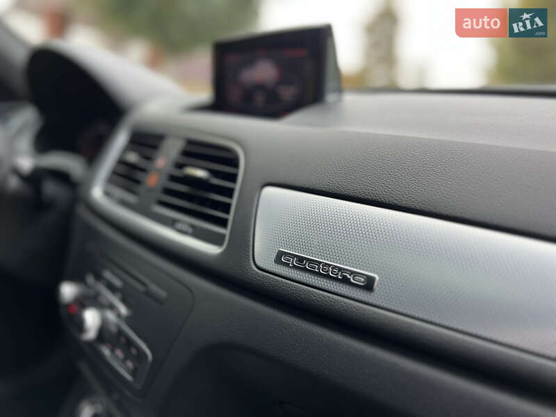 Внедорожник / Кроссовер Audi Q3 2016 в Ровно