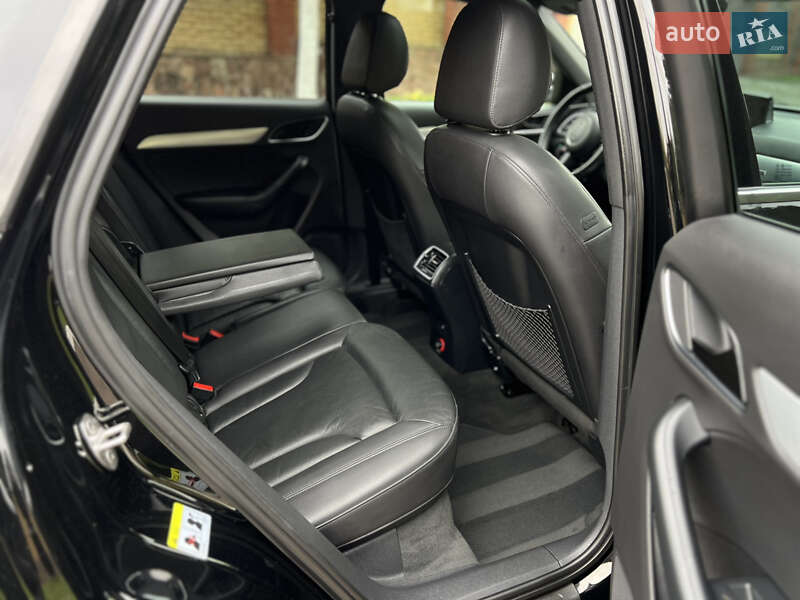 Внедорожник / Кроссовер Audi Q3 2016 в Ровно
