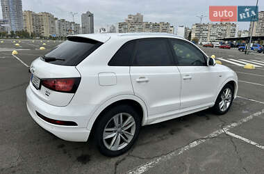 Внедорожник / Кроссовер Audi Q3 2017 в Киеве