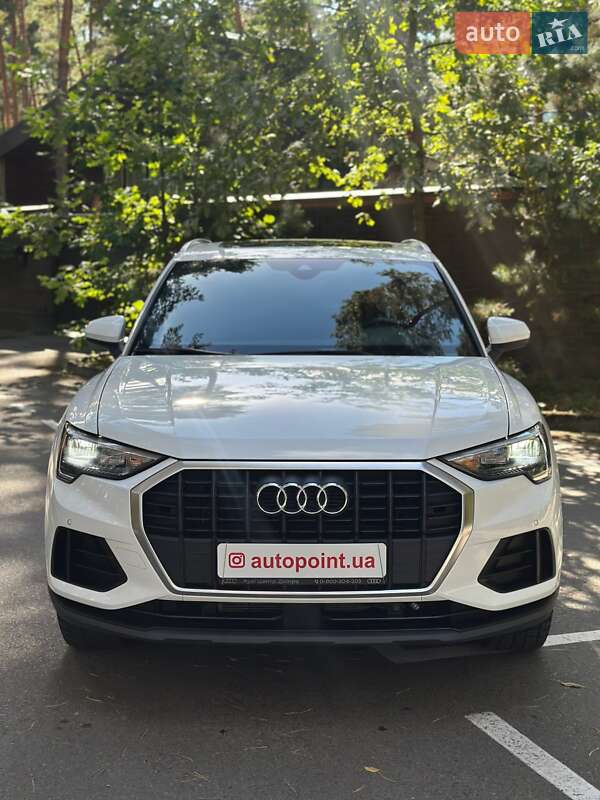 Позашляховик / Кросовер Audi Q3 2019 в Білогородці