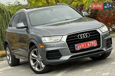Позашляховик / Кросовер Audi Q3 2016 в 