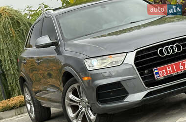 Позашляховик / Кросовер Audi Q3 2016 в 