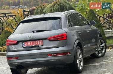 Позашляховик / Кросовер Audi Q3 2016 в 