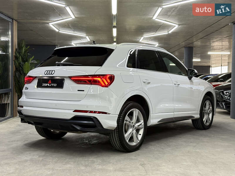 Позашляховик / Кросовер Audi Q3 2019 в Одесі