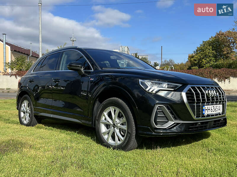 Внедорожник / Кроссовер Audi Q3 2023 в Одессе