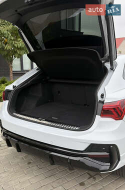 Внедорожник / Кроссовер Audi Q3 2020 в 