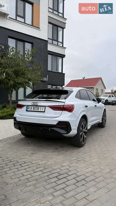 Позашляховик / Кросовер Audi Q3 2020 в Вінниці