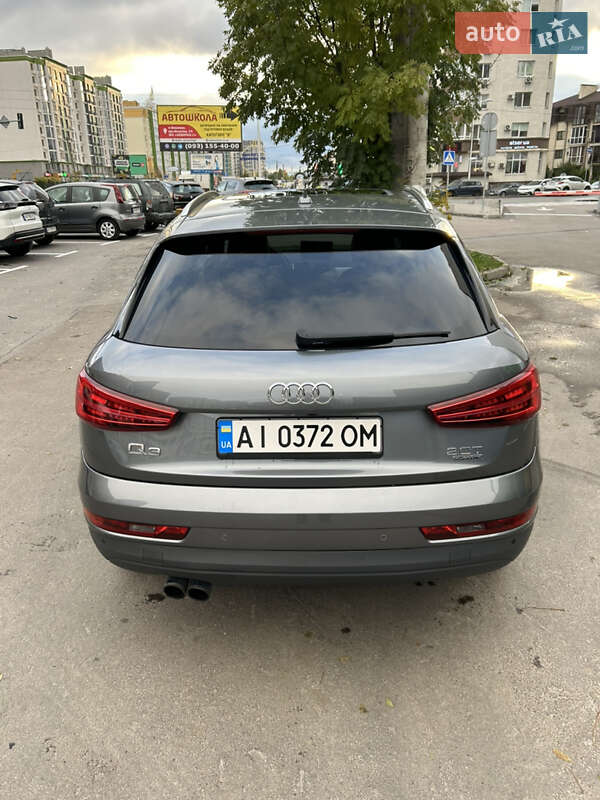 Позашляховик / Кросовер Audi Q3 2016 в Києві