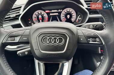Позашляховик / Кросовер Audi Q3 2019 в 