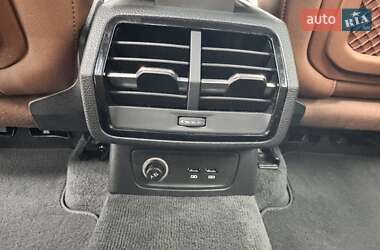 Позашляховик / Кросовер Audi Q3 2019 в 