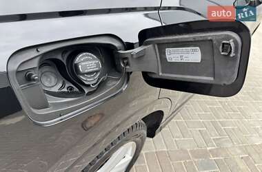 Позашляховик / Кросовер Audi Q3 2019 в 