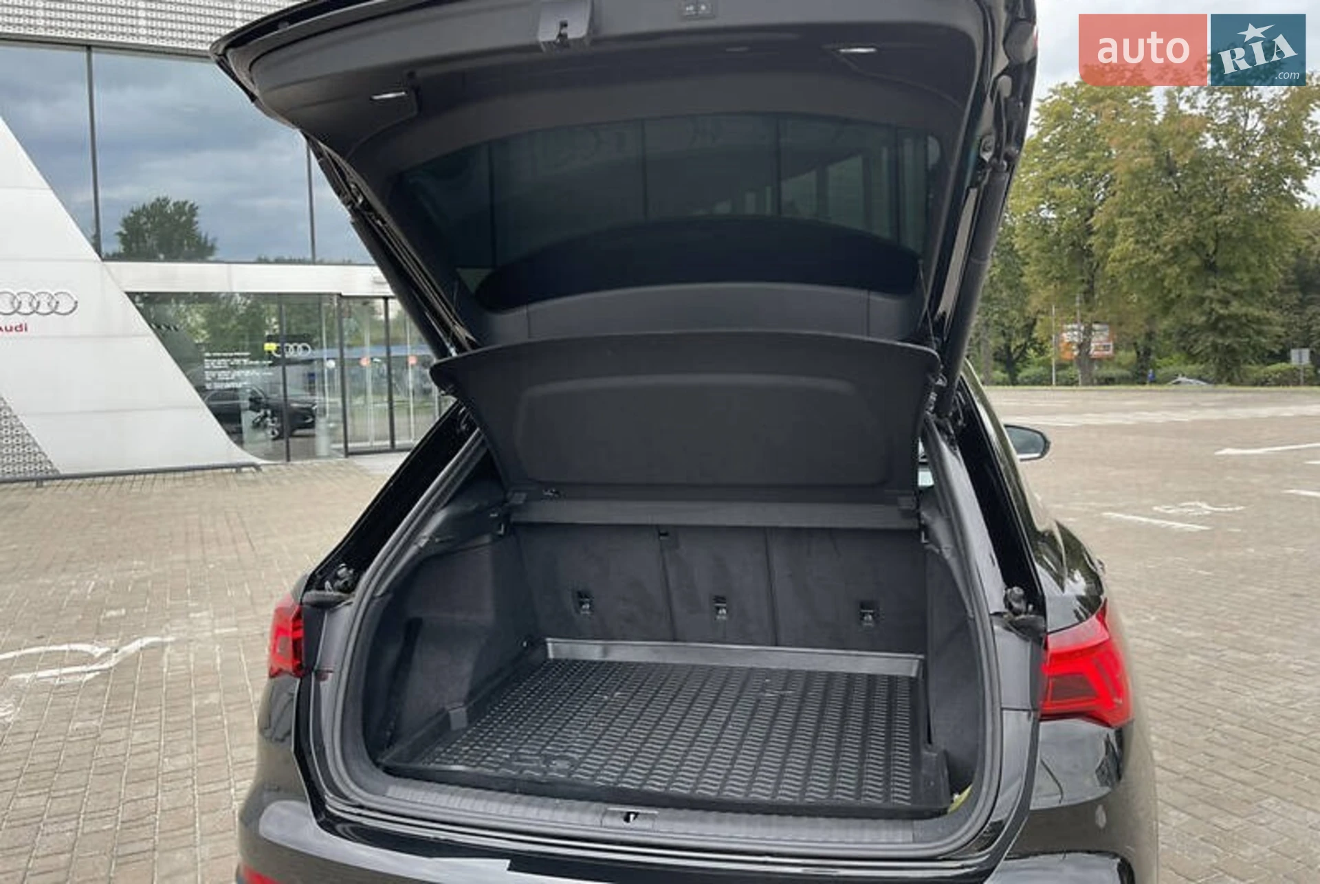 2020 Audi Q3 - мініатюра 16